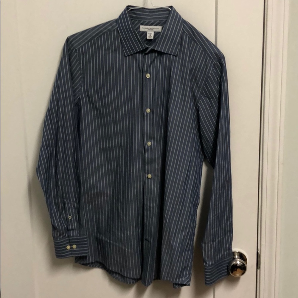 Banana Republic Fitted Men’s Dress Shirt.